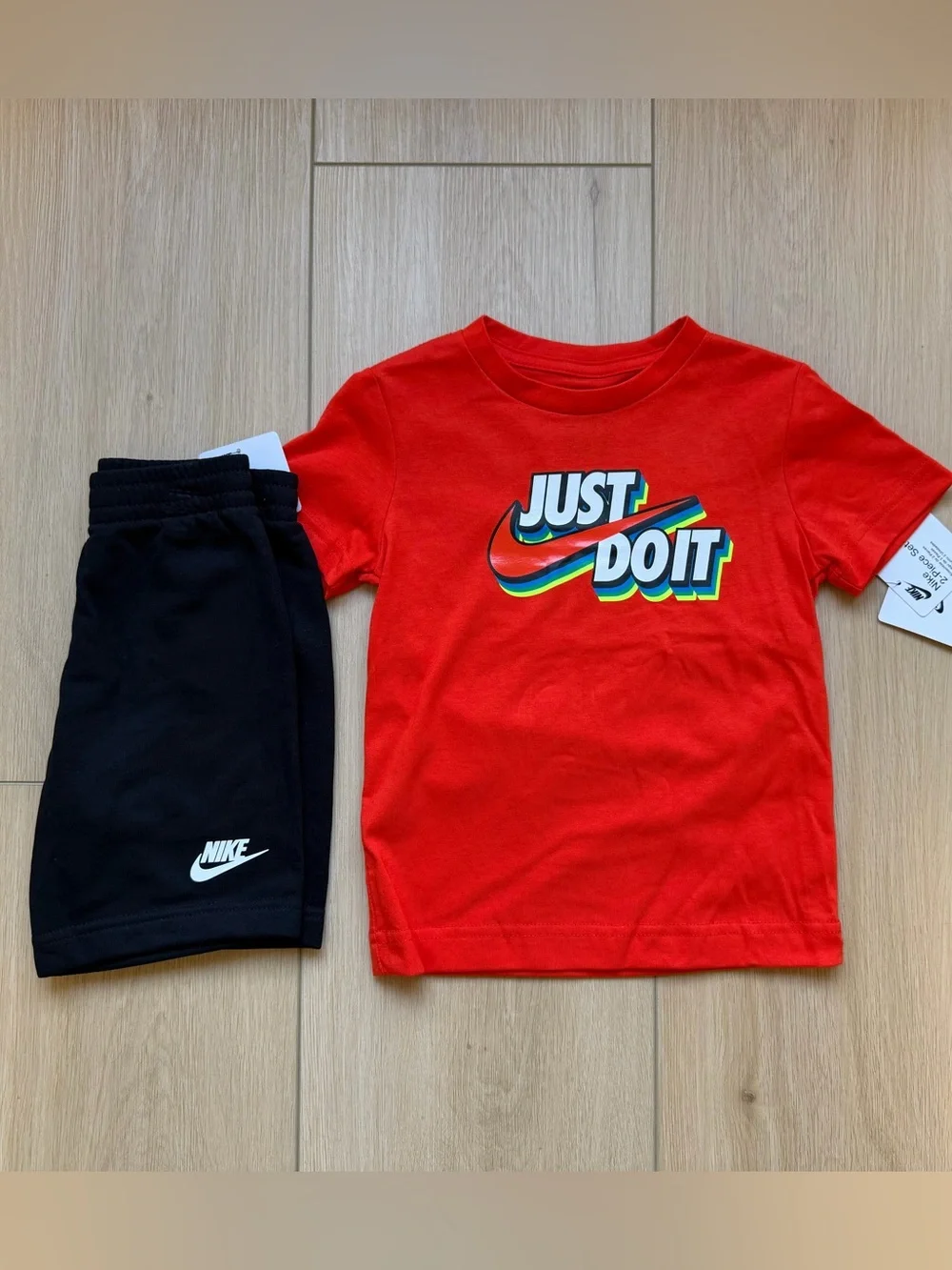 NEW Boys Nike Short Sets 4T - Picture 2 of 4